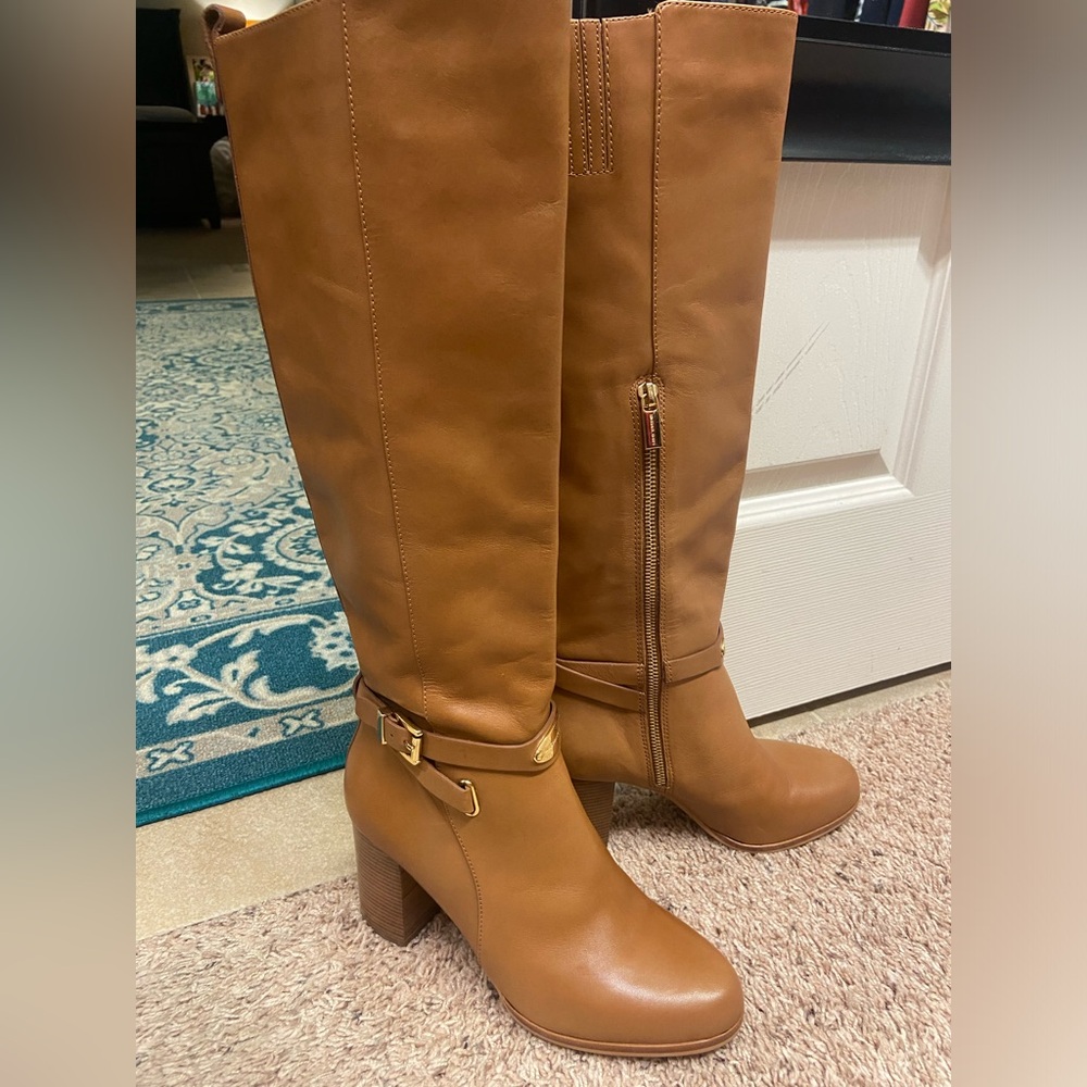 Michael Kors Elegant Tan Leather Knee-High Boots. Women 8.5.